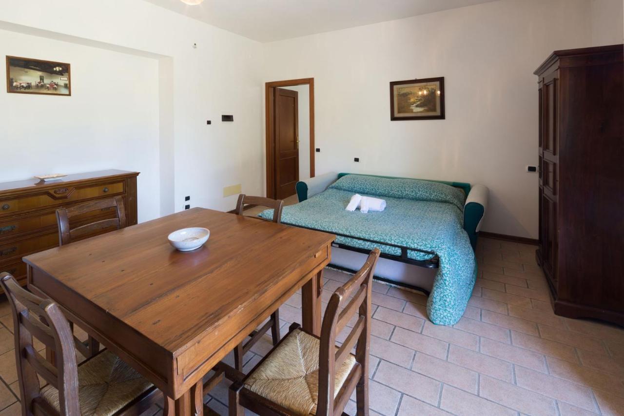 Agriturismo Casella Del Piano Gubbio Kültér fotó