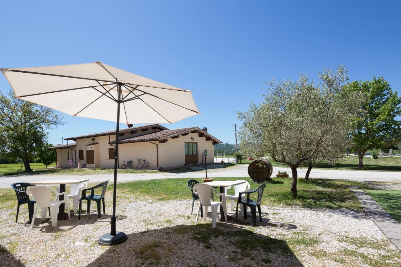 Agriturismo Casella Del Piano Gubbio Kültér fotó