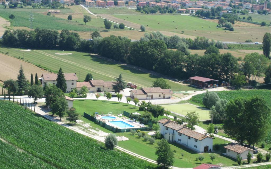 Agriturismo Casella Del Piano Gubbio Kültér fotó